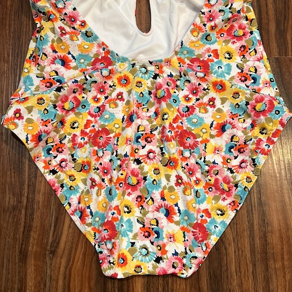 Bleu Rod Beattie Flower Hour Plunge One Piece - Picture 12 of 16